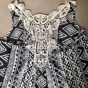 EUC- Lattice Back Chiffon Tank